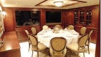 Yacht Big Aron Dining